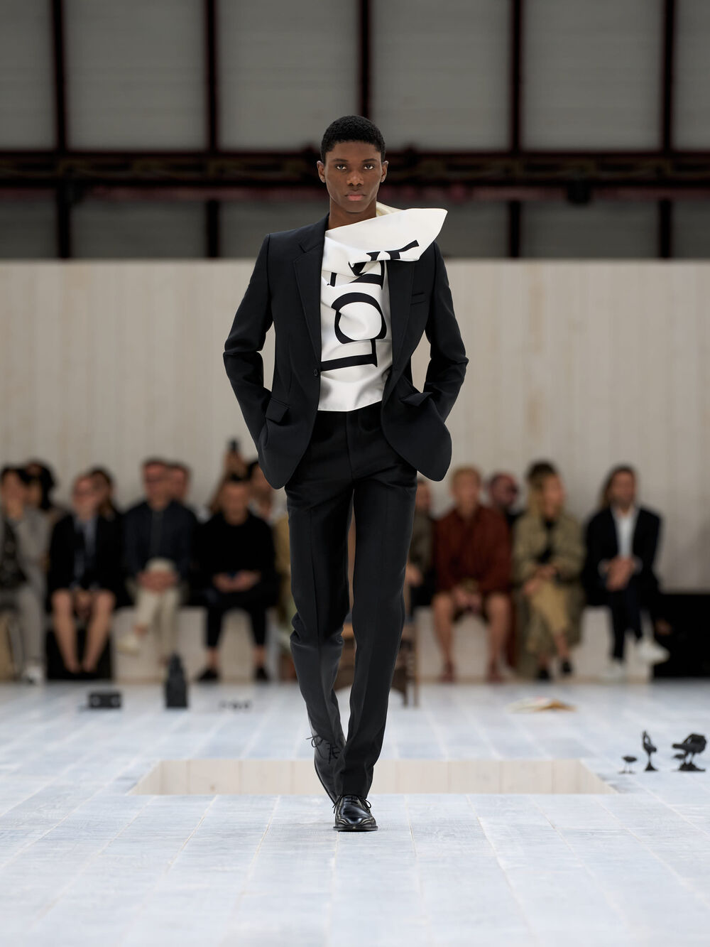 Runway · Spring-Summer men's collection · LOEWE